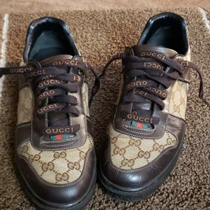 Gucci brown beige signature monogram sneakers